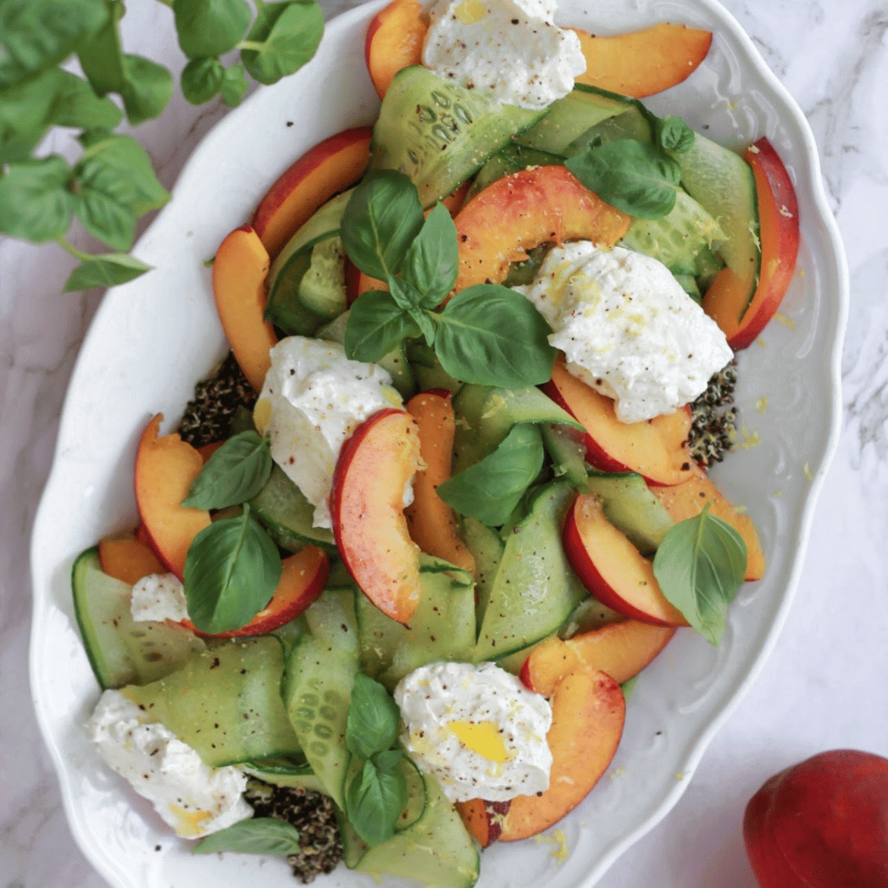 Cucumber - nectarine salad with quinoa